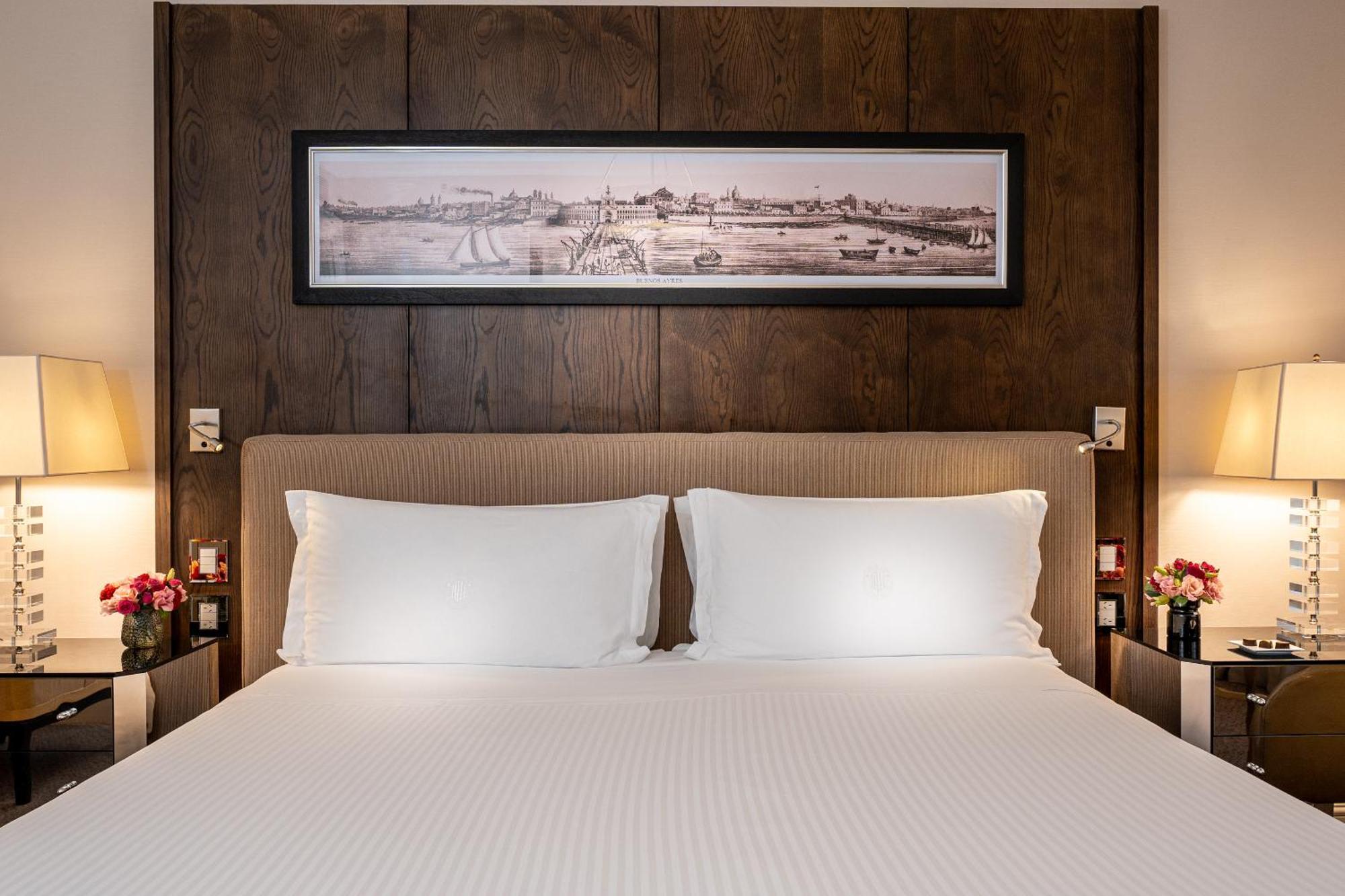 Alvear Icon Hotel Buenos Aires Dış mekan fotoğraf A bedroom at the hotel