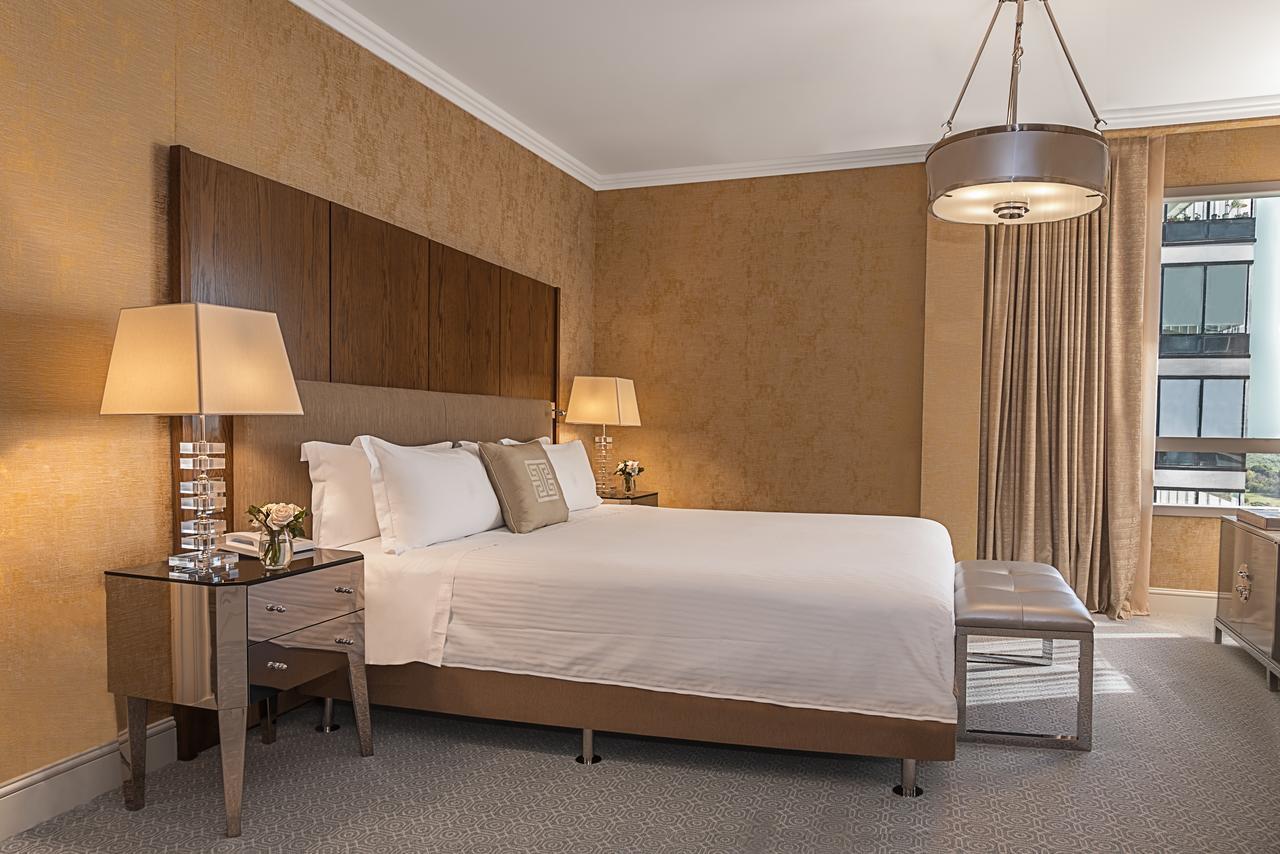 Alvear Icon Hotel Buenos Aires Dış mekan fotoğraf A bedroom at the Four Seasons Hotel