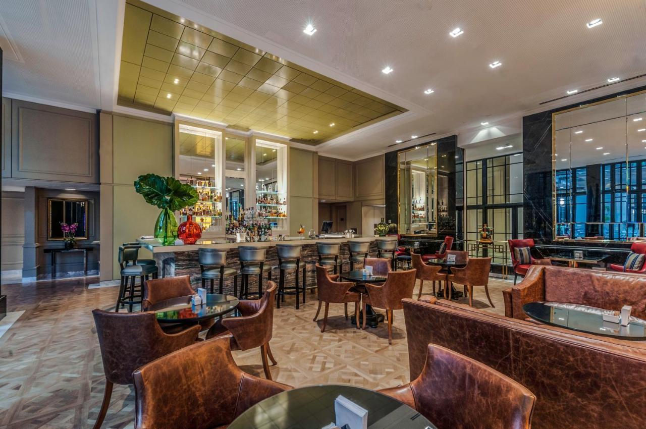 Alvear Icon Hotel Buenos Aires Dış mekan fotoğraf The bar at the 100 Queen's Gate
